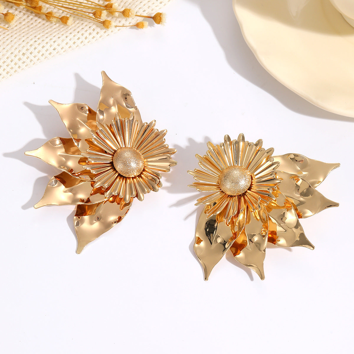 CZTICLE® Metallurgic Blossom Earrings