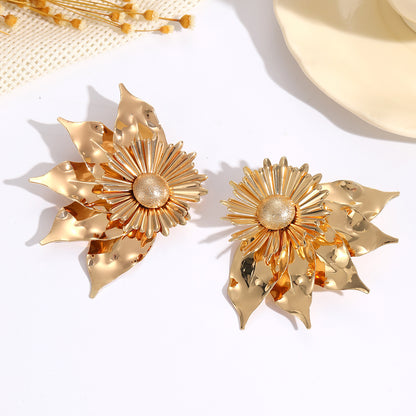 CZTICLE® Metallurgic Blossom Earrings